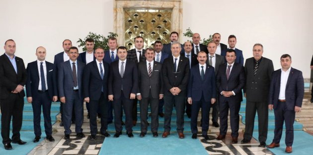 Çarşamba Teşkilatı'ndan Samsun Milletvekillerine 'Hayırlı Olsun' Ziyareti