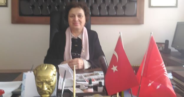 CHP Bafra İlçe Örgütü Kadın Kolları Başkanı Fatma Şener Dursun'dan Basın Açıklaması