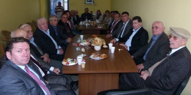 CHP BAFRA İLÇE YÖNETİMİ BASINLA BİR ARAYA GELDİ