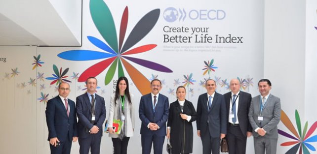 ÇİĞDEM KARAASLAN PARİS'TE