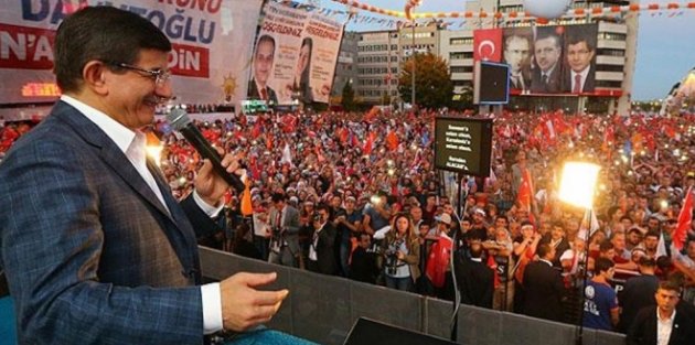 Davutoğlu İlk Mitingini Samsun'da Yaptı
