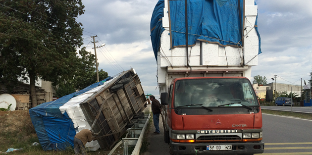 FIRTINA KASIP KAVURDU