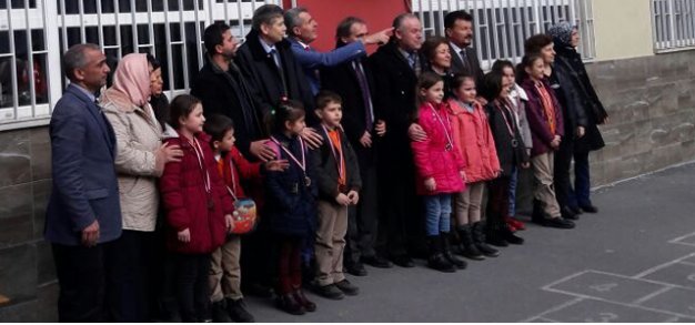 GAZİ İLK OKULUN’DAN KİTAP OKUMA YARIŞI