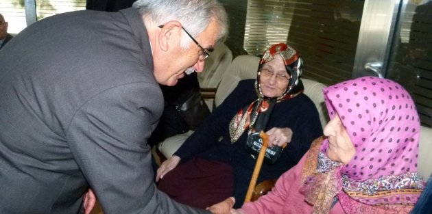 HUZUREVİ'NDEN BELEDİYE’YE ZİYARET