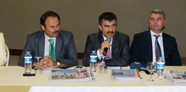 KARACA: “YAZILI BASIN TEHDİT ALTINDA”