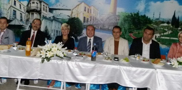 KAYMAKAM’A YEMEKLİ VEDA