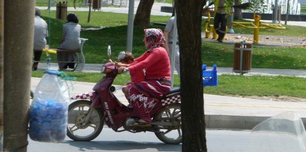 Kim Demiş Kadınlara Beceriksiz?...