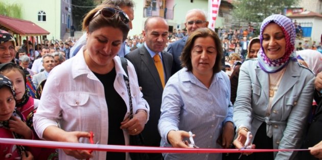 KÖYLERDE SANAT ATÖLYESİ MUTLULUĞU