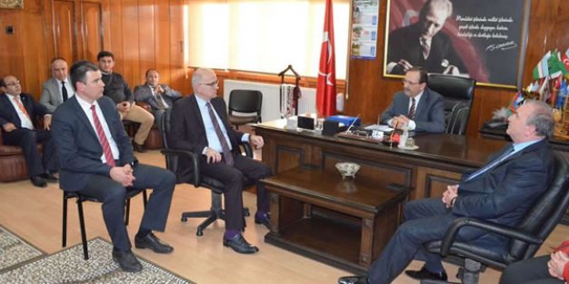 MALİ MÜŞAVİRLER VE MUHASEBECİLER, BAŞKAN ŞAHİN’İ ZİYARET ETTİ