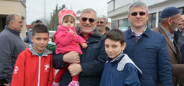 MİNİK NAZLI ZUMRA UMREYE UĞURLANDI