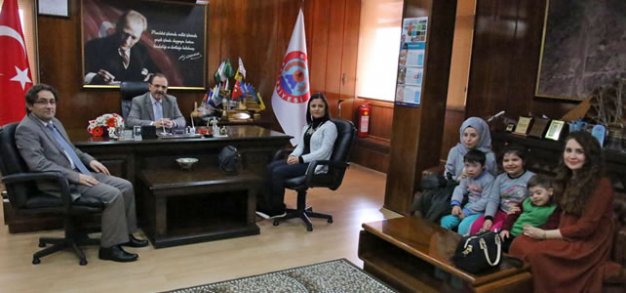 MİNİK ÖĞRENCİLERDEN BAŞKAN ŞAHİN’E ZİYARET