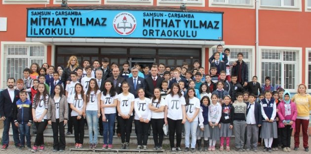MİTHAT YILMAZ ORTAOKULUN’DA DÜNYA Pİ GÜNÜ KUTLANDI