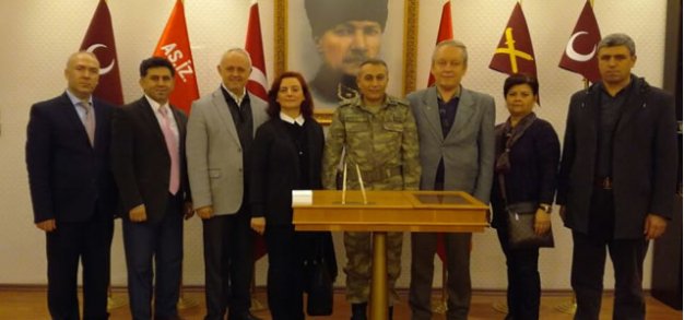 Mübadillerden Garnizon Komutanına Ziyaret
