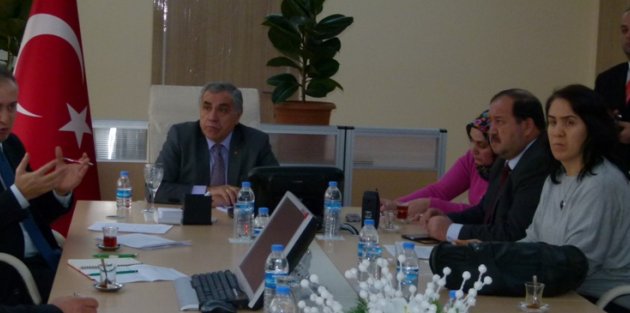 MUHTARLAR TOPLULAŞTIRMA ÇALIŞMALARI HAKKINDA BİLGİLENDİRİLDİ