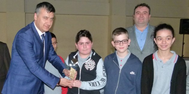 ÖZEL BAFRA ORTAOKULU 140 PUANLA BİRİNCİ OLDU