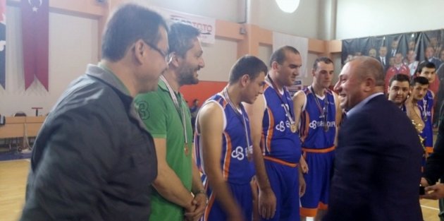 ÖZEL SPORCULAR BASKETBOL TÜRKİYE ŞAMPİYONU SAMSUN