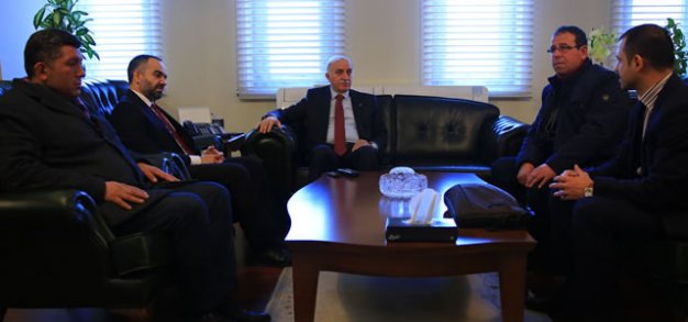 Romanlar, eğitimin insan hayatına getirdiği statünün daha farkına varamadı.