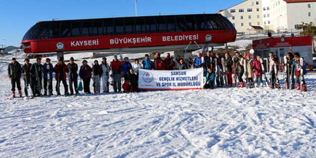SAMSUN ÇOCUK EVLERİ’NDEKİ ÇOCUKLARIN KAYAK KEYFİ
