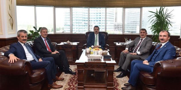 Samsun Milletvekillerinden Bakan Çelik'e ziyaret
