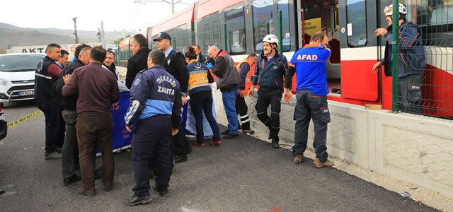 Samsun'da Tramvayın Çarptığı Kişi Yaşamını Yitirdi