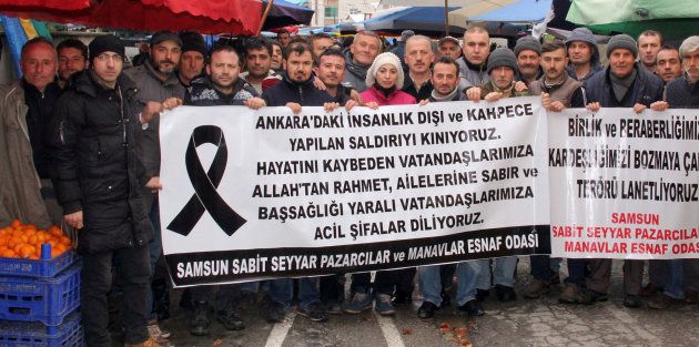 Samsunlu pazarcılardan teröre lanet