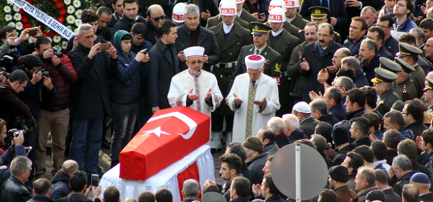 SAMSUN'LU ŞEHİT GÖZYAŞLARIYLA TOPRAĞA VERİLDİ