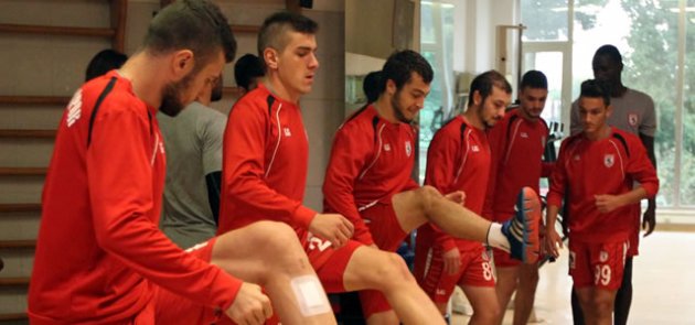 Sam­suns­por'da Bü­yük­şe­hir Ga­zi­an­teps­por maçı ha­zır­lık­la­rı