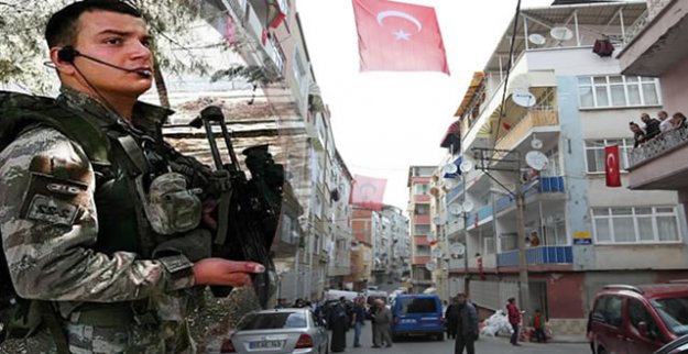 Şehit Uzman Çavuş Bayram'ın Evinde Yas Var