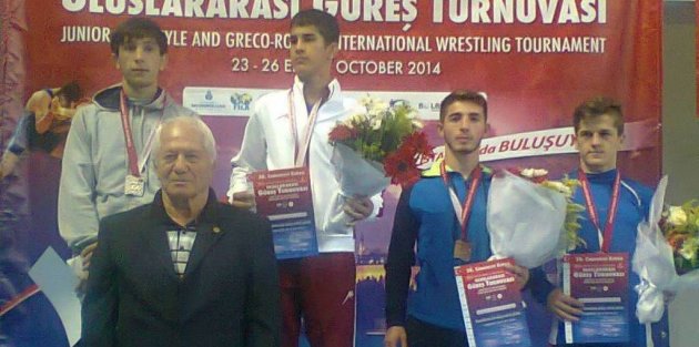 Serbest Stil Uluslararası Güreşte 3. Oldu