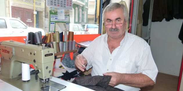 Şeref Şen 57 Yaşında, 30 Yıllık Terzi