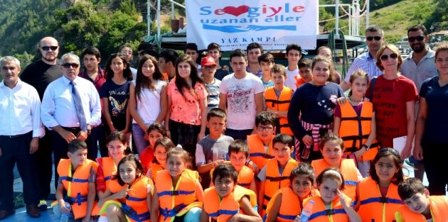 SEVGİYLE UZANAN ELLER PROJESİNDEKİ SEVGİKAMPI SONA ERDİ