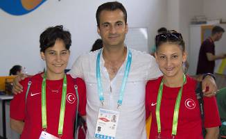 İŞİTME ENGELLİ KUZENLERİNİN SESİ OLDU