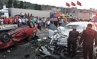 Trabzon'da zincirleme trafik kazası: 10 yaralı