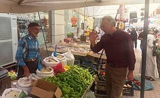 Belediye Başkanı Öztürk'ten pazarcı esnafına ziyaret