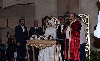 Gençlerbirliği futbolcusu Zeki Yavru dünya evine girdi