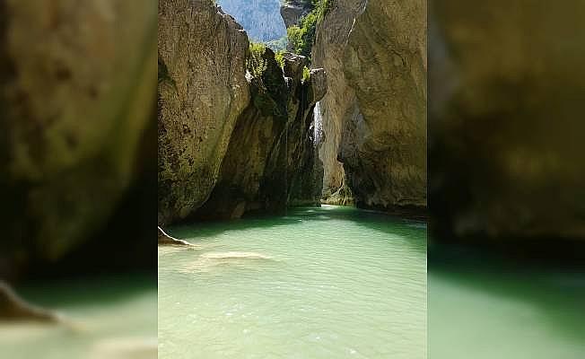 Kaybolduğu düşünülürken o kanyonun güzelliklerini fotoğraflıyordu