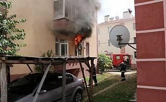 Patlayan buzdolabı yangına neden oldu