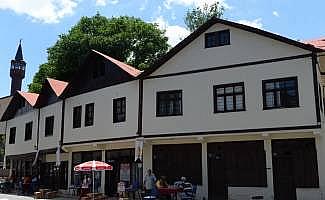 Şehrin gürültüsünden kaçanlar Tamzara'da huzur buluyor