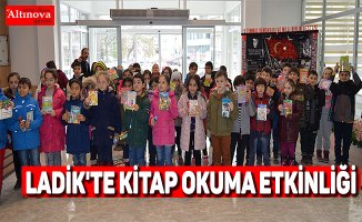 Ladik'te kitap okuma etkinliği