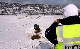Yarıyıl tatiline giden öğretmenin kullandığı otomobil devrildi: 3 yaralı