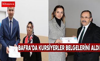 Bafra`da kursiyerler belgelerini aldı