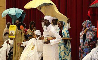 Çadlı öğrencilerden temsili düğün