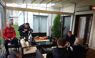 Şenol Güneş, maraton için kamera karşısında