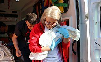 Ambulans helikopter 13 günlük bebek için havalandı