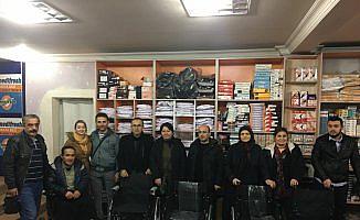 İhtiyaç sahiplerine tekerlekli sandalye
