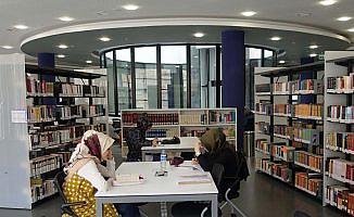 Kitap görünümlü kütüphane hizmete girdi