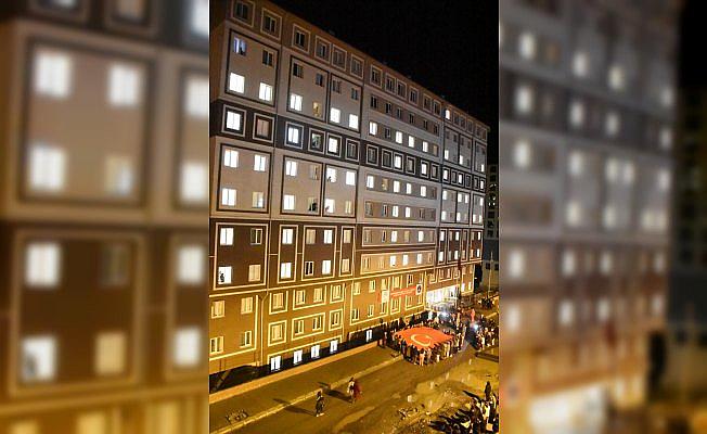 Üniversite öğrencilerinden Mehmetçik'e ışıklı destek