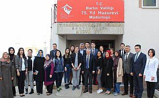 Vali Dirim, huzurevini ziyaret etti