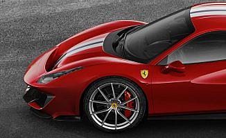 Yeni Ferrari 488 Pista'nın lastikleri Michelin'den