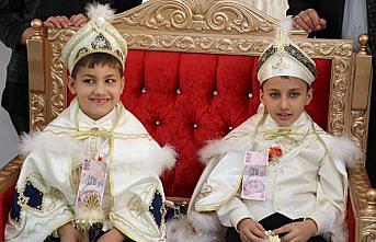 Artvin Çocuk Evleri'nde kalan kardeşler için sünnet töreni